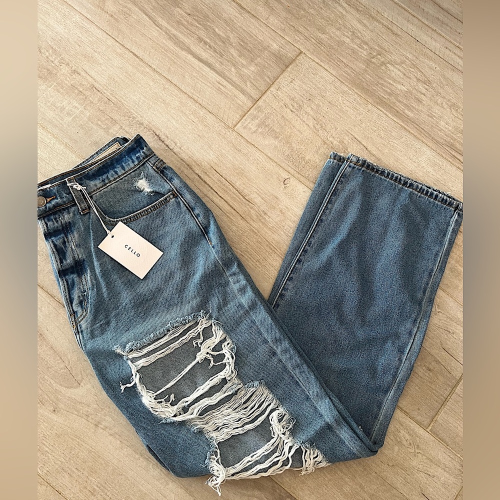 NWT Cello High Waist Medium Wash Jeans - Picture 3 of 14